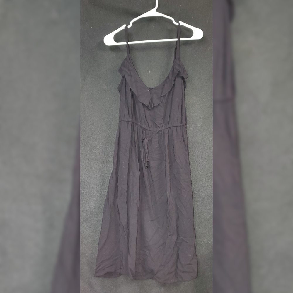 Black Sleeveless Dress